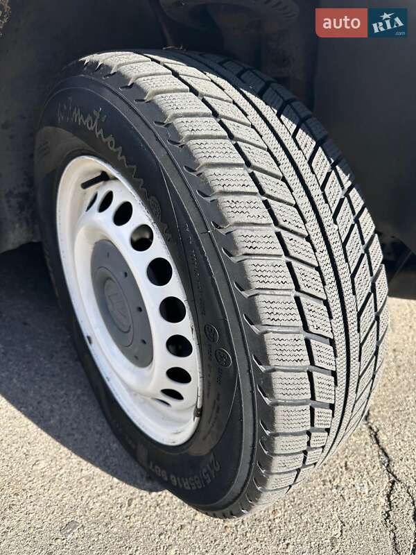 Грузовой фургон Volkswagen Transporter 2007 в Киеве