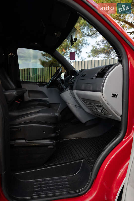 Грузопассажирский фургон Volkswagen Transporter 2011 в Ровно фото 50 Грузопассажирский фургон Volkswagen Transporter 2011 в Ровно