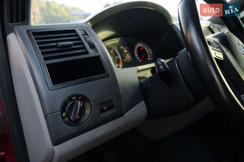 Грузопассажирский фургон Volkswagen Transporter 2011 в Ровно фото 68 Грузопассажирский фургон Volkswagen Transporter 2011 в Ровно