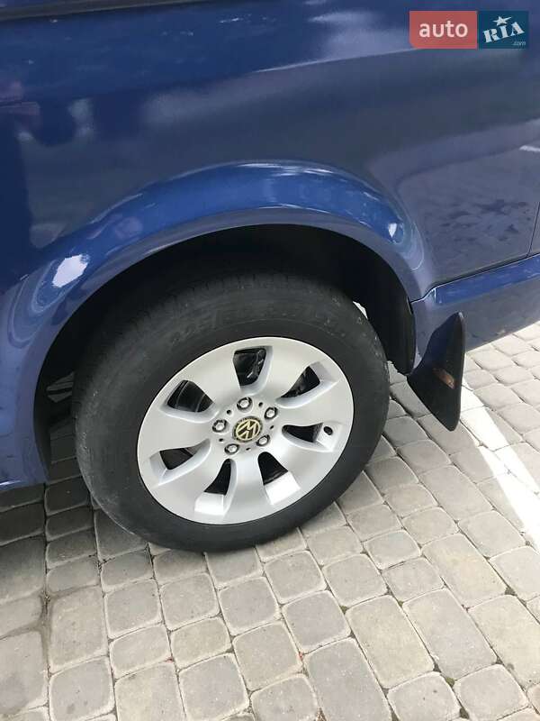 Минивэн Volkswagen Transporter 2006 в Виннице