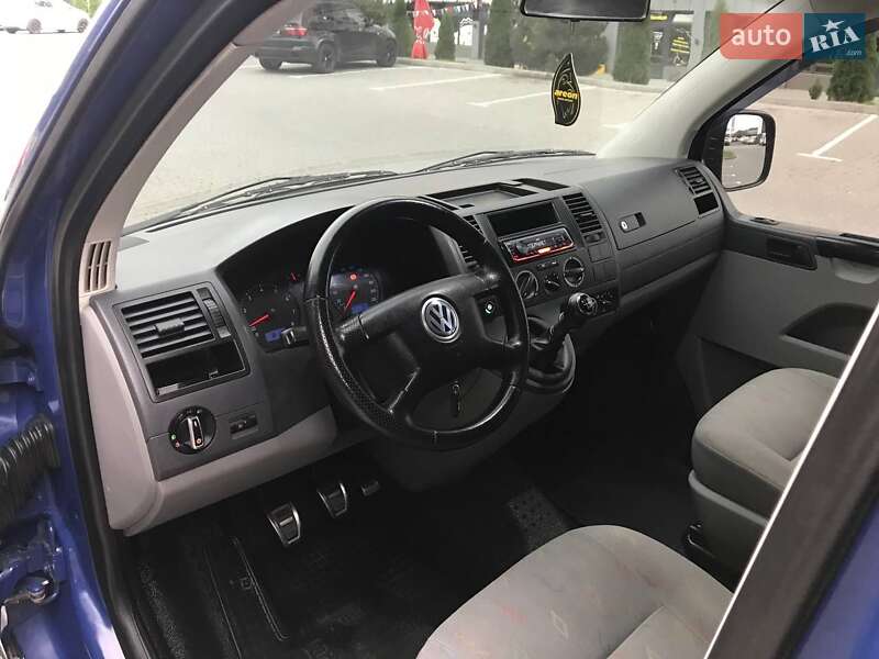 Минивэн Volkswagen Transporter 2006 в Виннице