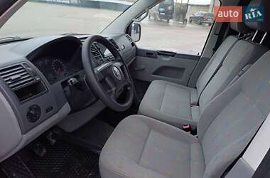 Грузовой фургон Volkswagen Transporter 2005 в  фото 5 Грузовой фургон Volkswagen Transporter 2005 в