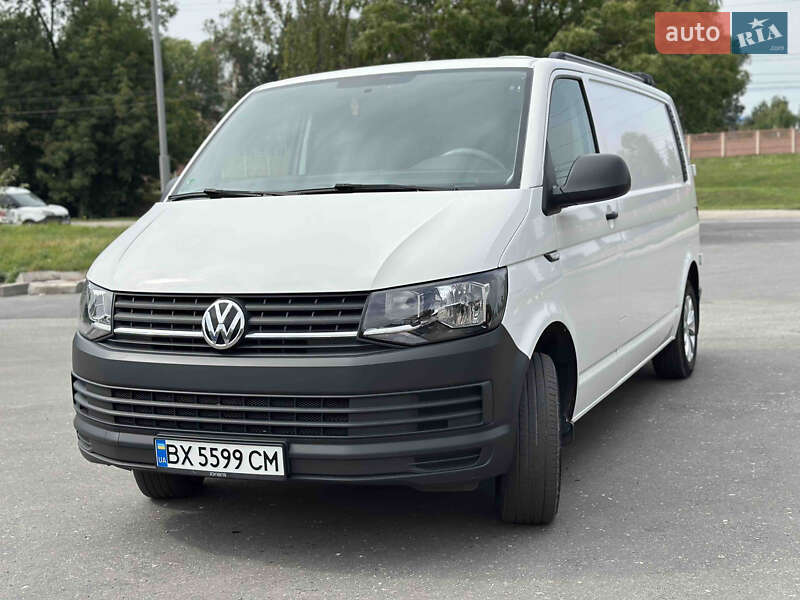 Грузовой фургон Volkswagen Transporter 2019 в  фото Грузовой фургон Volkswagen Transporter 2019 в
