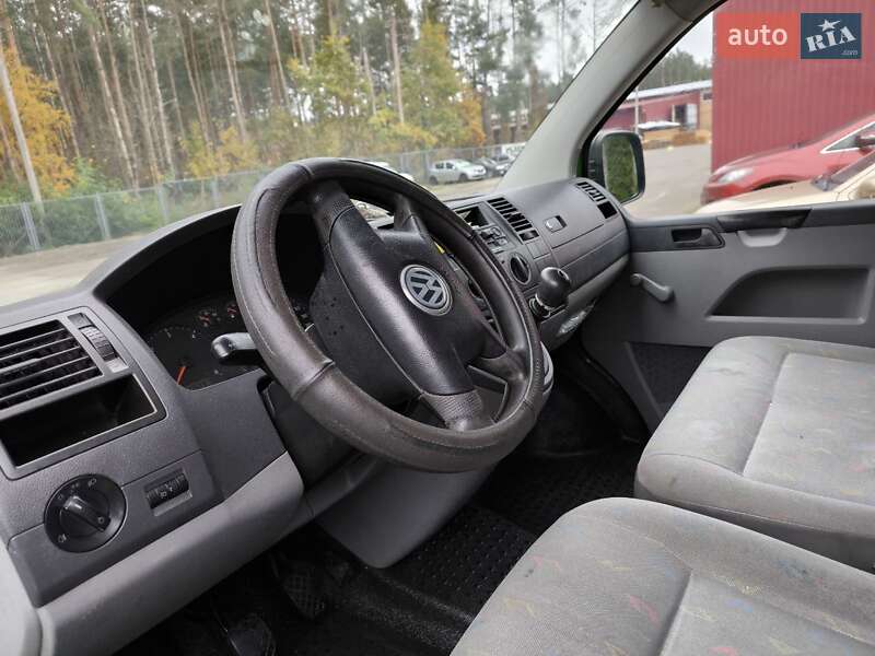 Вантажний фургон Volkswagen Transporter 2005 в Бучі фото 5 Вантажний фургон Volkswagen Transporter 2005 в Бучі