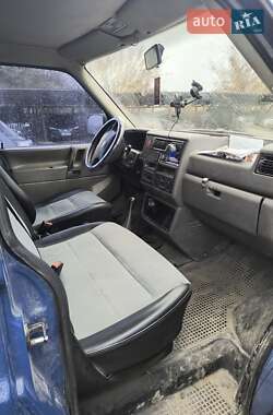 Грузовой фургон Volkswagen Transporter 2001 в 