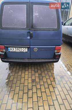 Грузовой фургон Volkswagen Transporter 2001 в 