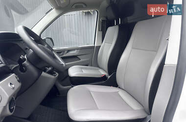 Грузовой фургон Volkswagen Transporter 2023 в  фото 48 Грузовой фургон Volkswagen Transporter 2023 в