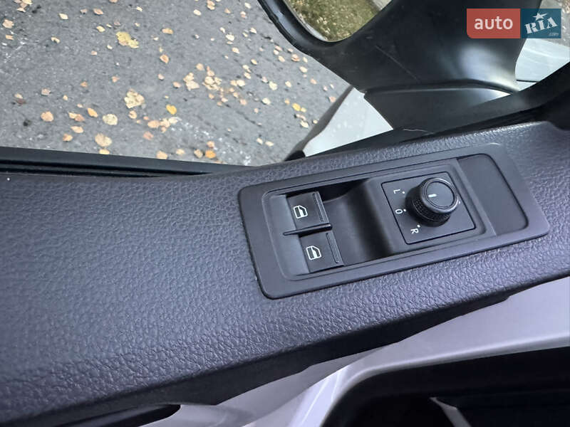 Вантажний фургон Volkswagen Transporter 2018 в Рівному фото 20 Вантажний фургон Volkswagen Transporter 2018 в Рівному