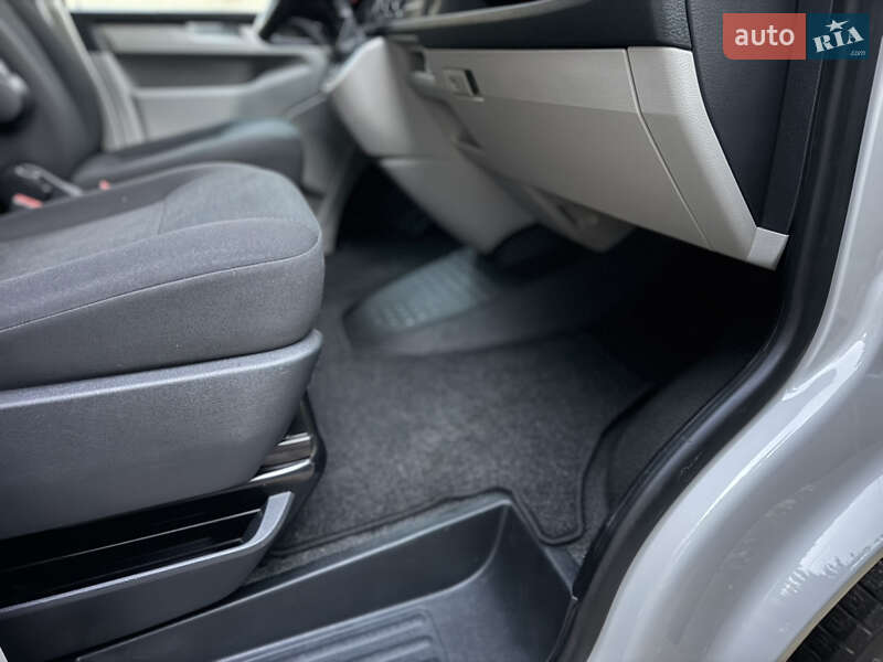 Вантажний фургон Volkswagen Transporter 2018 в Рівному фото 40 Вантажний фургон Volkswagen Transporter 2018 в Рівному