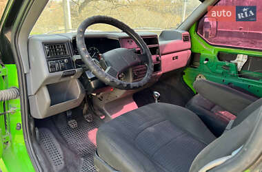 Мінівен Volkswagen Transporter 1993 в  фото 6 Мінівен Volkswagen Transporter 1993 в