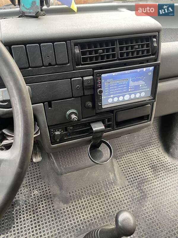 Мінівен Volkswagen Transporter 1994 в Сваляві фото 2 Мінівен Volkswagen Transporter 1994 в Сваляві