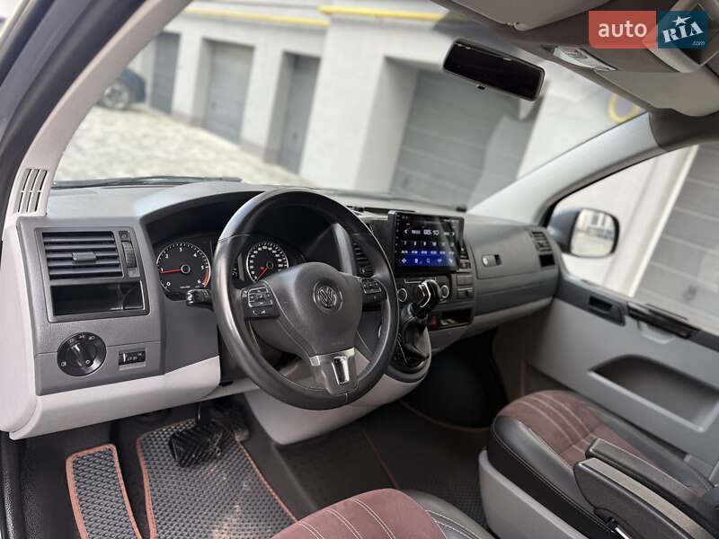 Минивэн Volkswagen Transporter 2014 в Ивано-Франковске