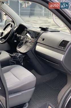 Минивэн Volkswagen Transporter 2009 в 