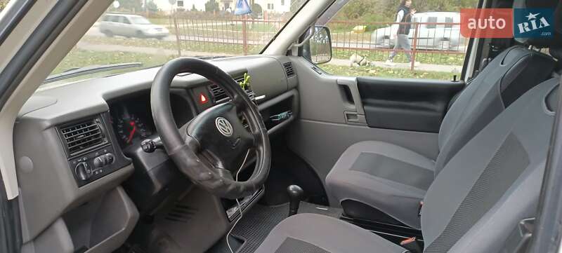 Минивэн Volkswagen Transporter 2003 в Обухове