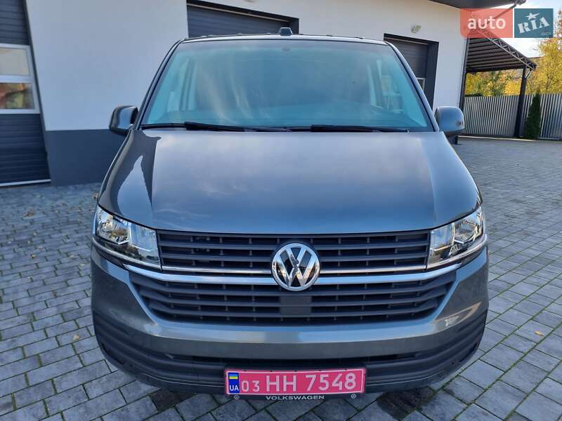 Грузовой фургон Volkswagen Transporter 2020 в Радивилове