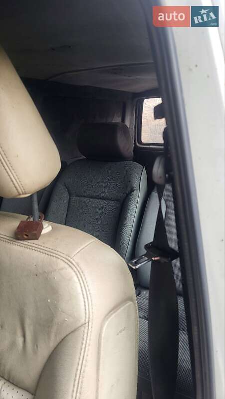 Мінівен Volkswagen Transporter 2002 в Узині фото 2 Мінівен Volkswagen Transporter 2002 в Узині