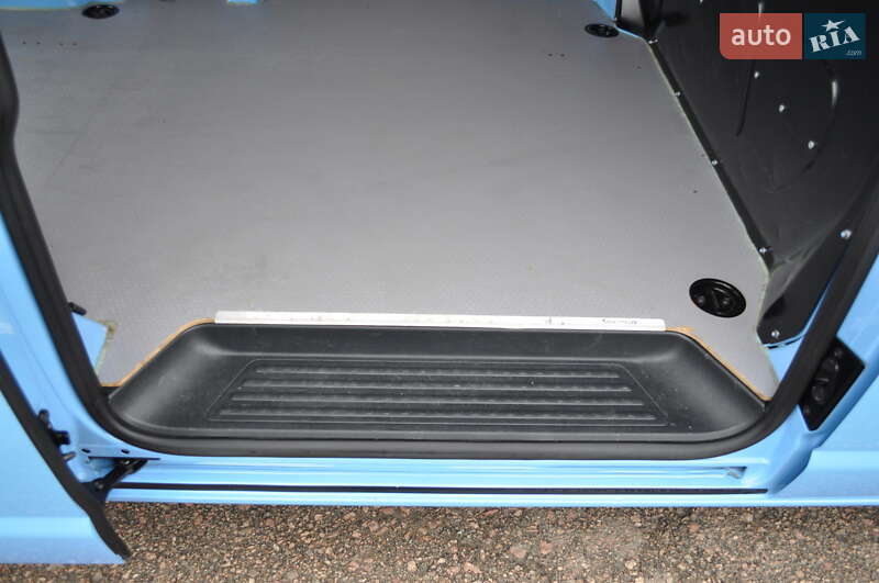 Грузовой фургон Volkswagen Transporter 2021 в Киеве фото 32 Грузовой фургон Volkswagen Transporter 2021 в Киеве