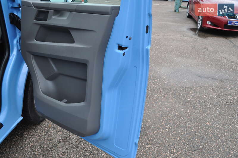 Грузовой фургон Volkswagen Transporter 2021 в Киеве фото 47 Грузовой фургон Volkswagen Transporter 2021 в Киеве