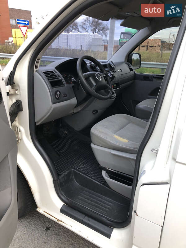 Мінівен Volkswagen Transporter 2005 в Рівному фото 7 Мінівен Volkswagen Transporter 2005 в Рівному