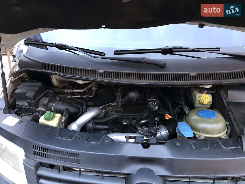 Мінівен Volkswagen Transporter 2005 в Рівному фото 11 Мінівен Volkswagen Transporter 2005 в Рівному
