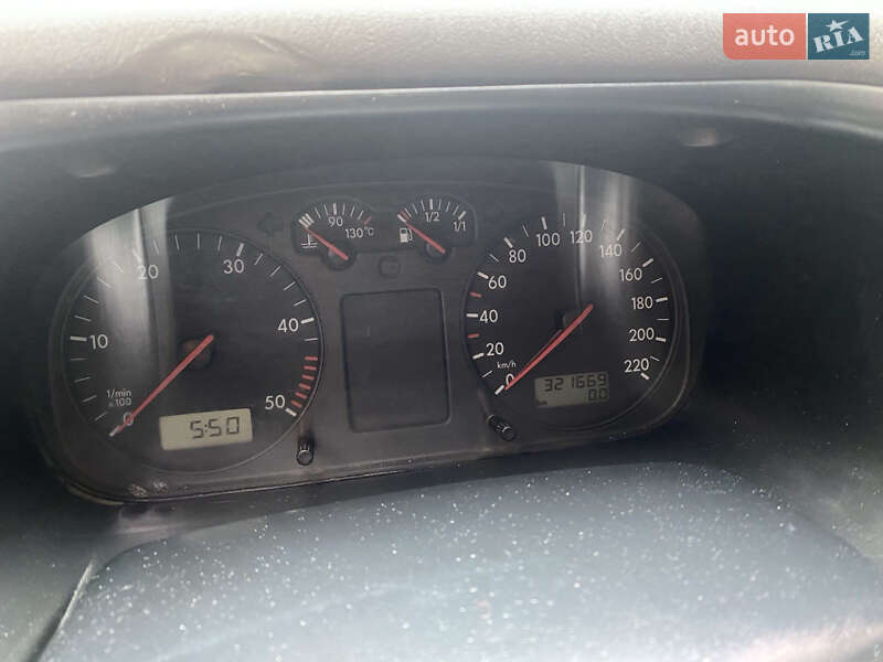 Минивэн Volkswagen Transporter 2002 в Костополе