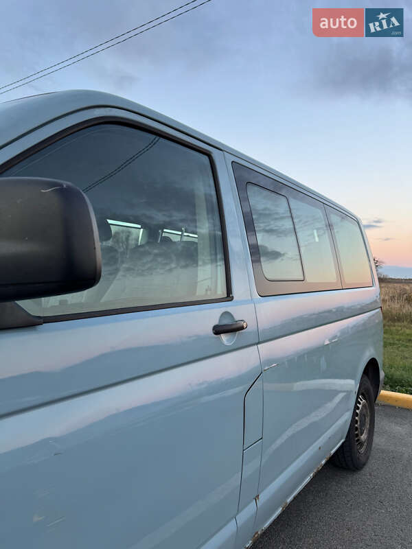Минивэн Volkswagen Transporter 2006 в Софиевской Борщаговке