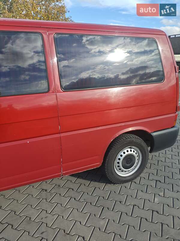 Минивэн Volkswagen Transporter 2003 в Рожище