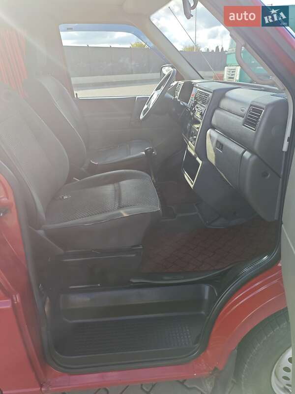 Минивэн Volkswagen Transporter 2003 в Рожище