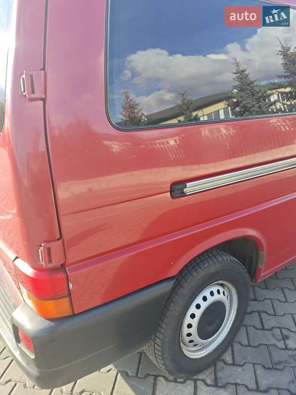 Минивэн Volkswagen Transporter 2003 в Рожище