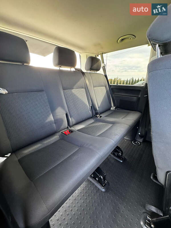 Мінівен Volkswagen Transporter 2008 в Яворові