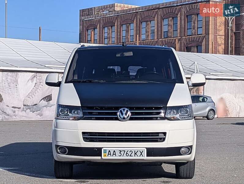 Мінівен Volkswagen Transporter 2004 в Києві