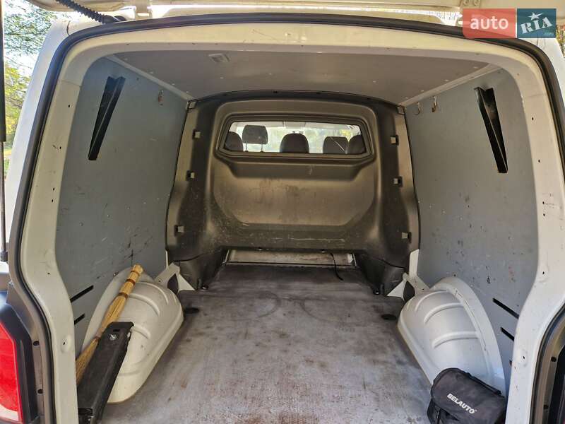 Мінівен Volkswagen Transporter 2021 в Києві