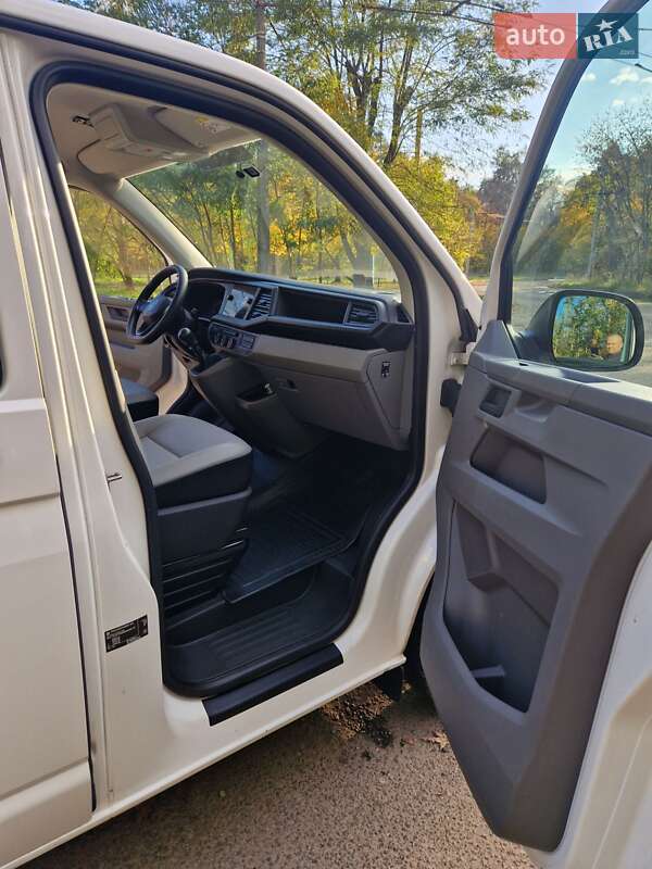 Мінівен Volkswagen Transporter 2021 в Києві