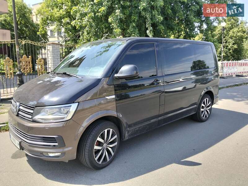 Мінівен Volkswagen Transporter 2012 в Києві