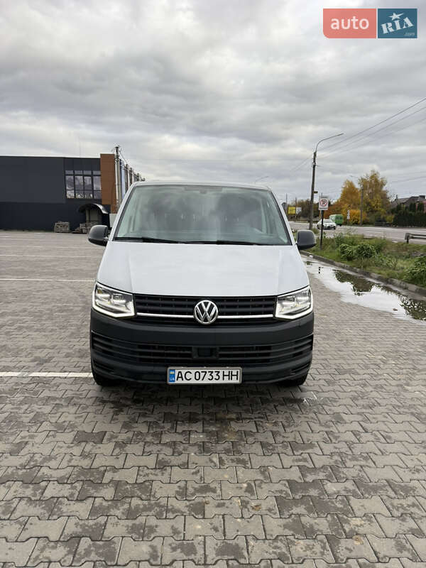 Вантажний фургон Volkswagen Transporter 2018 в Луцьку