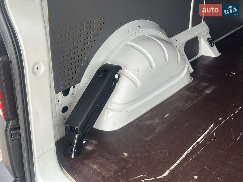 Вантажний фургон Volkswagen Transporter 2020 в Дубні фото 42 Вантажний фургон Volkswagen Transporter 2020 в Дубні