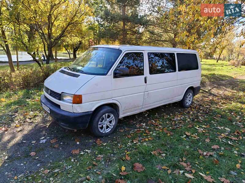 Минивэн Volkswagen Transporter 2001 в Березному