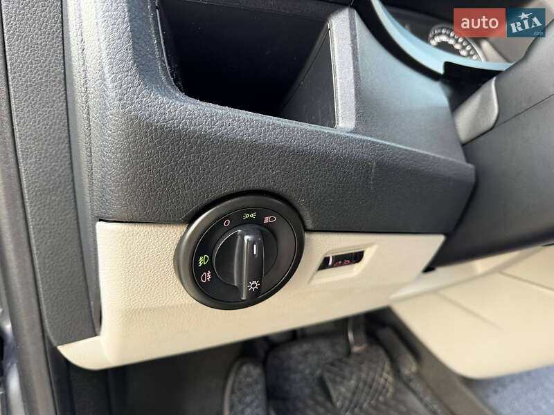 Минивэн Volkswagen Transporter 2016 в Днепре