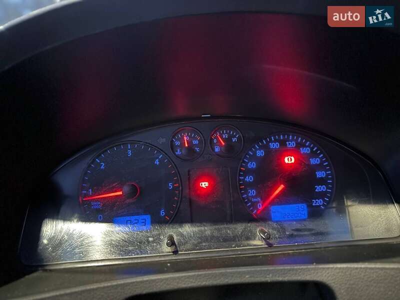 Мінівен Volkswagen Transporter 2006 в Житомирі фото 13 Мінівен Volkswagen Transporter 2006 в Житомирі