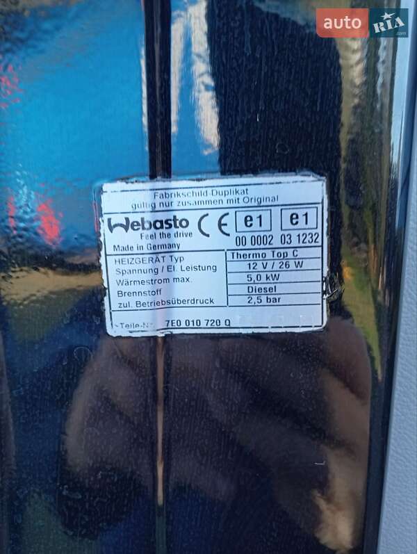 Минивэн Volkswagen Transporter 2010 в Нововолынске