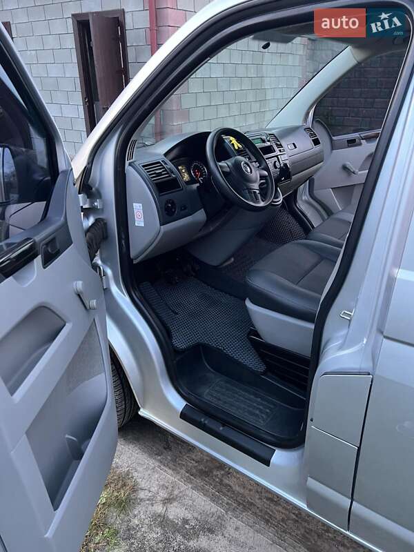 Вантажний фургон Volkswagen Transporter 2012 в Сарнах фото 5 Вантажний фургон Volkswagen Transporter 2012 в Сарнах
