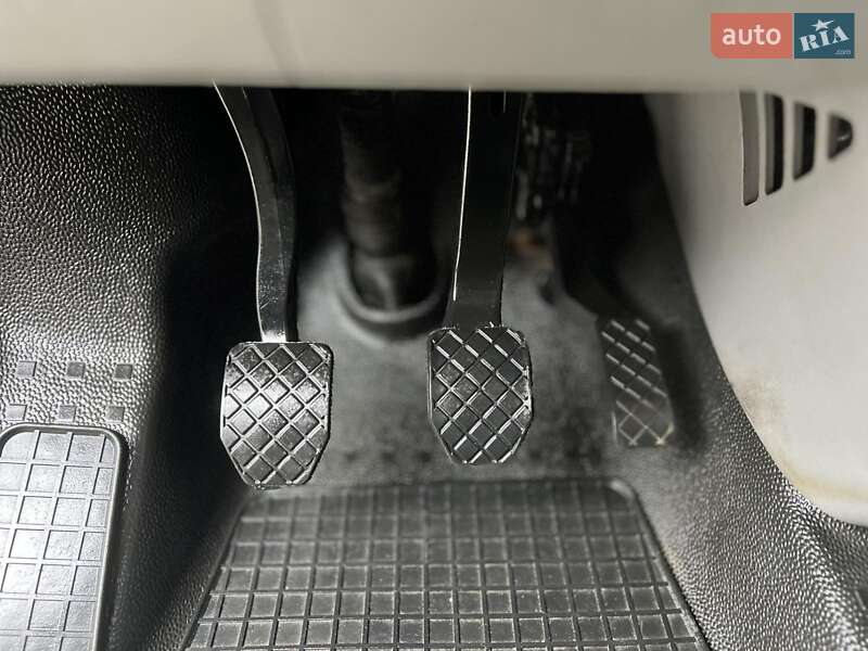 Минивэн Volkswagen Transporter 2007 в Ивано-Франковске