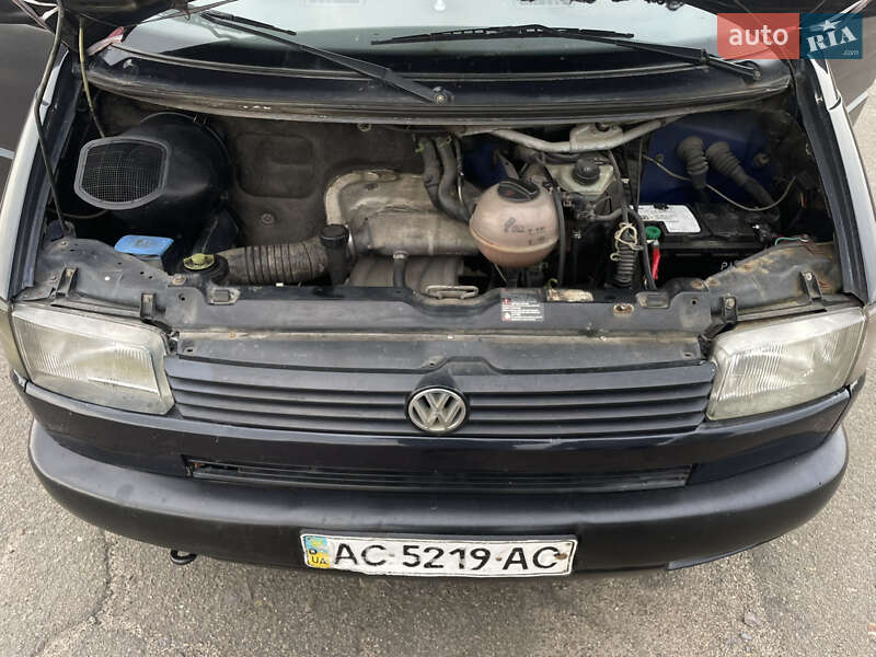 Мінівен Volkswagen Transporter 1996 в Ковелі