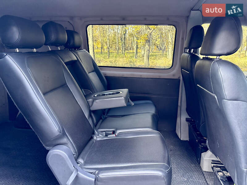 Минивэн Volkswagen Transporter 2012 в Кременчуге