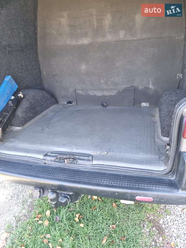 Минивэн Volkswagen Transporter 2000 в Ивано-Франковске фото 15 Минивэн Volkswagen Transporter 2000 в Ивано-Франковске