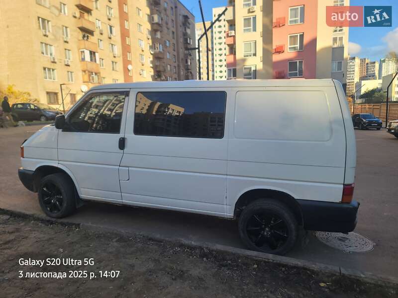 Вантажопасажирський фургон Volkswagen Transporter 2002 в Києві фото 8 Вантажопасажирський фургон Volkswagen Transporter 2002 в Києві
