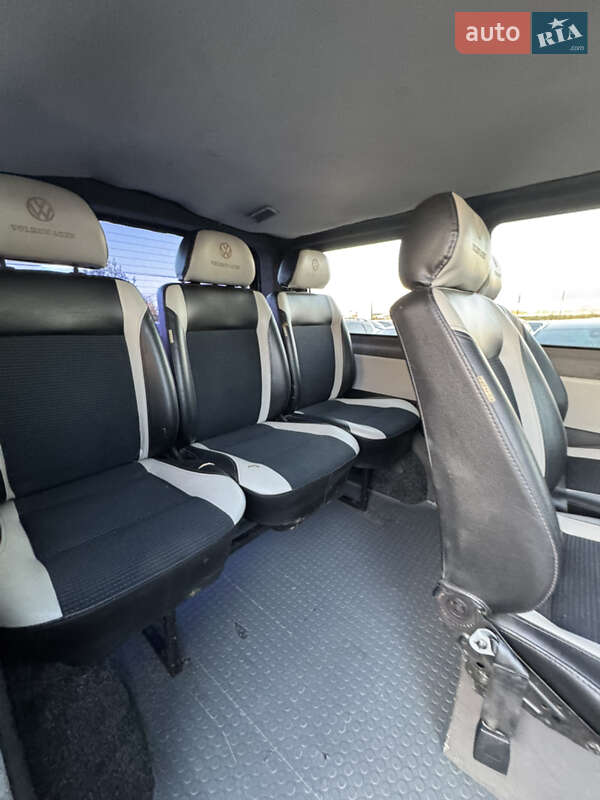 Минивэн Volkswagen Transporter 2004 в Ивано-Франковске