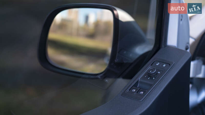 Грузовой фургон Volkswagen Transporter 2018 в Киеве