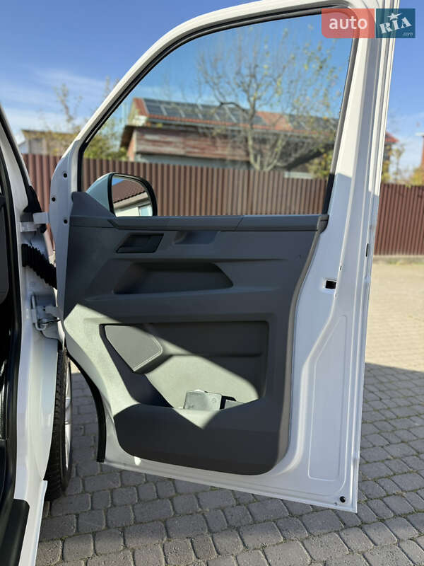 Вантажний фургон Volkswagen Transporter 2021 в Києві
