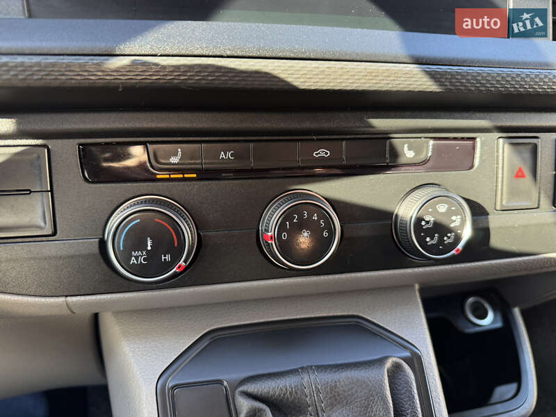 Вантажний фургон Volkswagen Transporter 2021 в Києві
